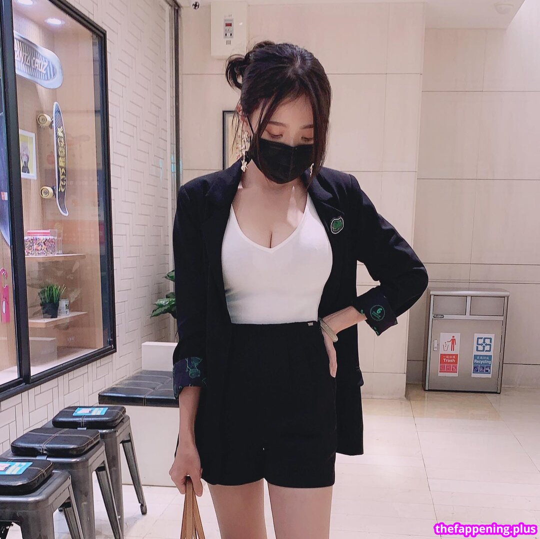 1.ynce_ / 1Ynce / https: 누드 OnlyFans 사진 #21