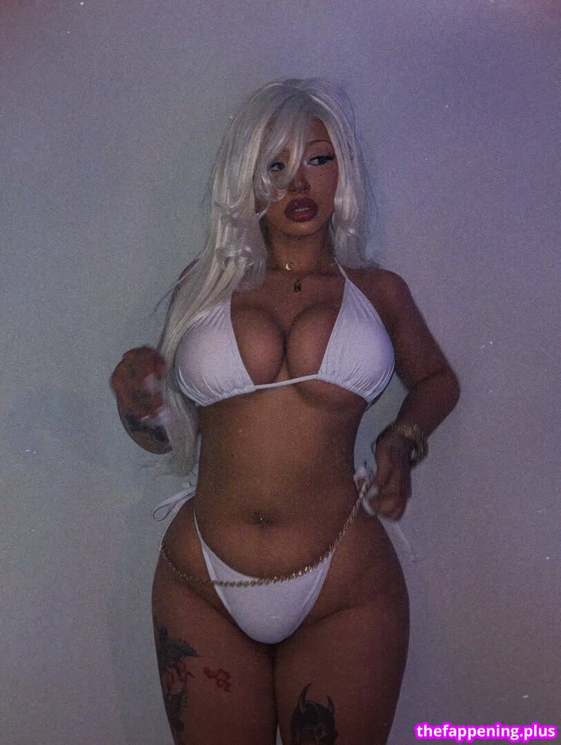 777launica Fotografie OnlyFans Dezbrăcată #41