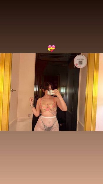 Full leaked Itsmenazli private onlyfans photo