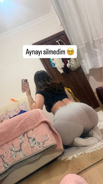 Full leaked Itsmenazli private onlyfans photo