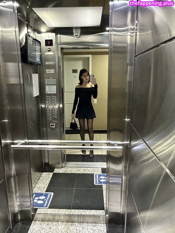 aangelarrochista / mrs_arockstar 누드 OnlyFans 사진 #556