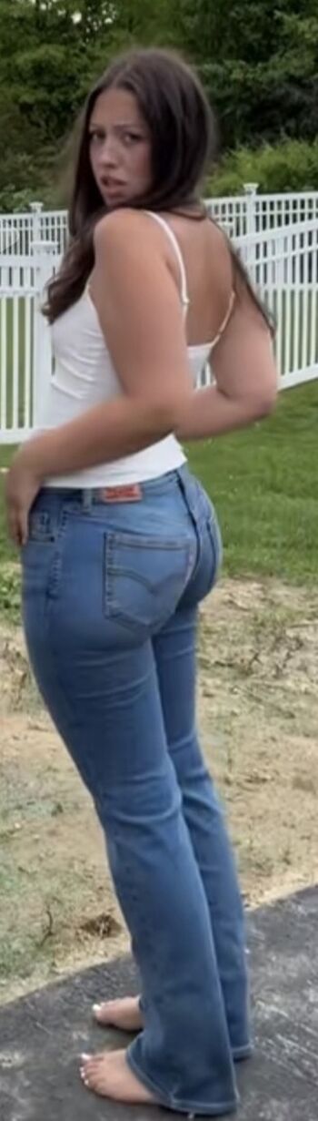 Full leaked Addie mccracken private onlyfans photo