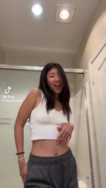Full leaked Adelinehkim private onlyfans photo