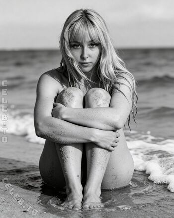 Full leaked Aelarax private onlyfans photo