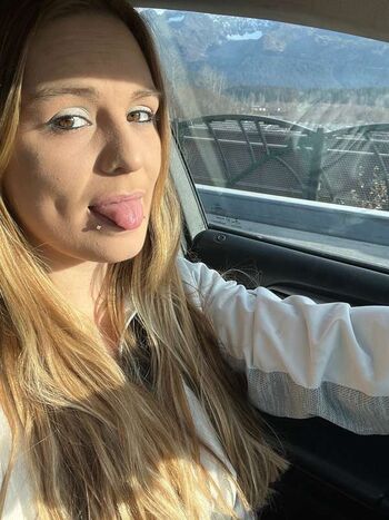 Full leaked Ak alina private onlyfans photo