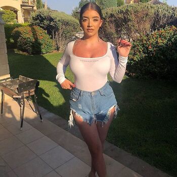 Full leaked Akbabyofficial private onlyfans photo