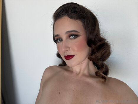 Alanarose8