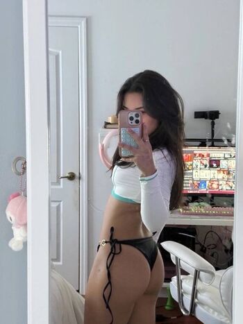 Full leaked Alee babe private onlyfans photo