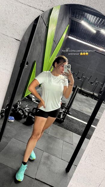 Full leaked Aline torres hotwife private onlyfans photo