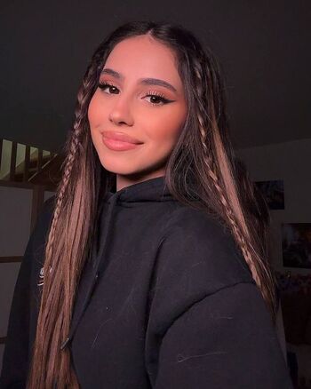 Full leaked Aloonea private onlyfans photo