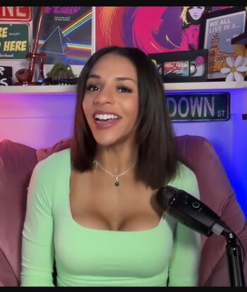 Full leaked Amber reacts private onlyfans photo