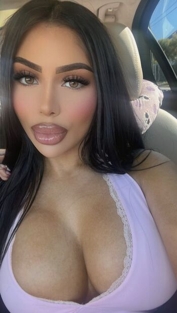 Full leaked Amiradoll private onlyfans photo