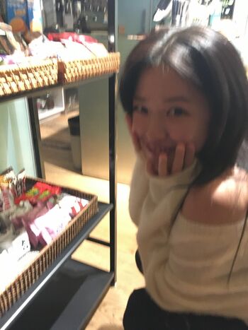 An Yujin 안유진 |