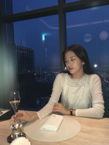 Full leaked An yujin private onlyfans photo