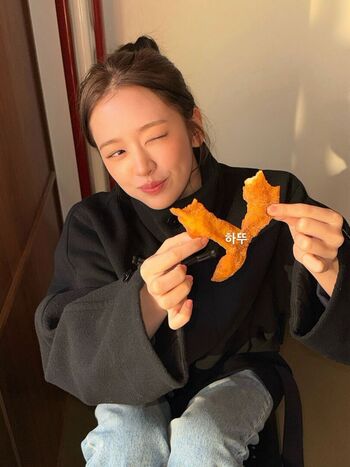 Full leaked An yujin private onlyfans photo