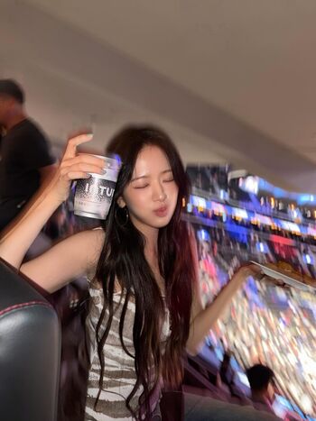 Full leaked An yujin private onlyfans photo