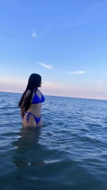 Full leaked Anarelyalanis private onlyfans photo