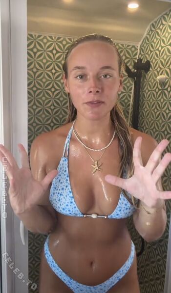 Full leaked Angelinajoleen private onlyfans photo