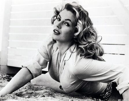 Anita Ekberg
