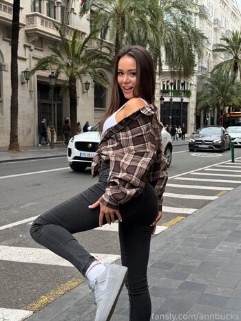 Full leaked Ann bucks private onlyfans photo