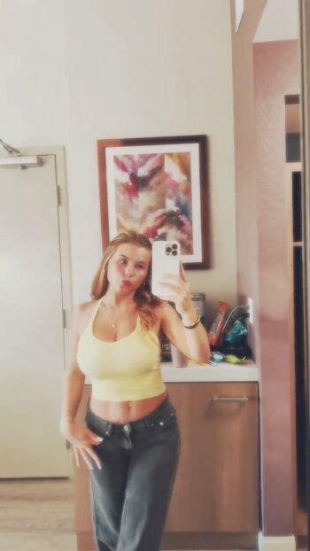 Full leaked Ariana white private onlyfans photo