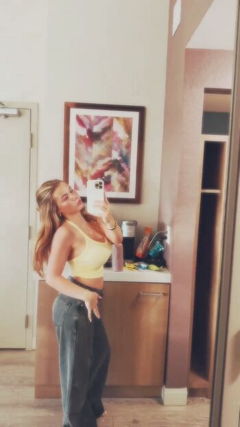 Full leaked Ariana white private onlyfans photo