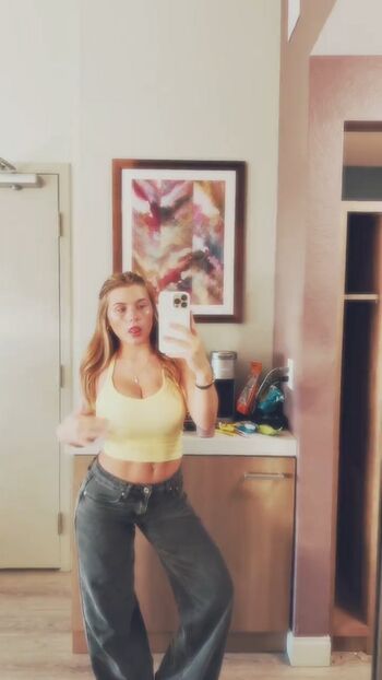 Full leaked Ariana white private onlyfans photo