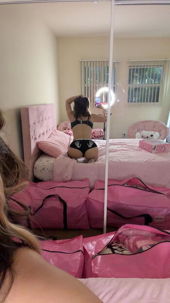 Ashlee Davi