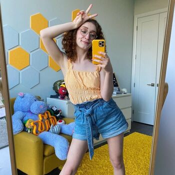 Full leaked Ashleyroboto private onlyfans photo