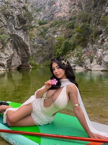 Full leaked Aslihel private onlyfans photo