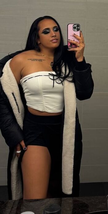 Full leaked Ava raine private onlyfans photo