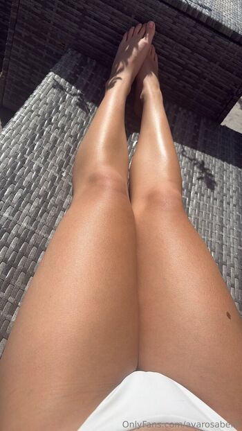 Full leaked Avarosabella private onlyfans photo