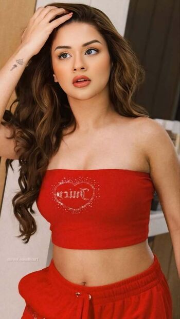 Full leaked Avneet kaur private onlyfans photo