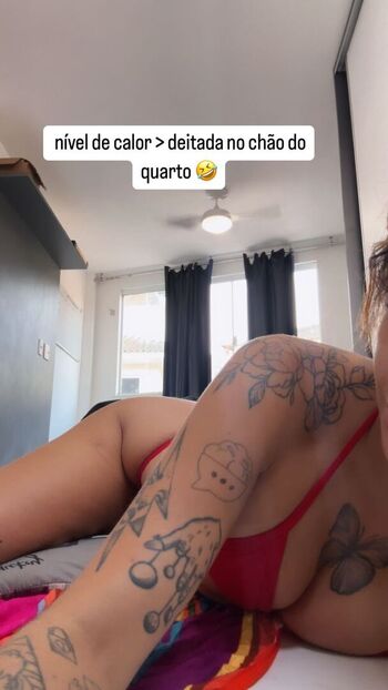 Full leaked Azzy private onlyfans photo