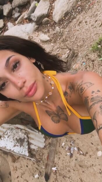 Full leaked Vero fozzy/ private onlyfans photo