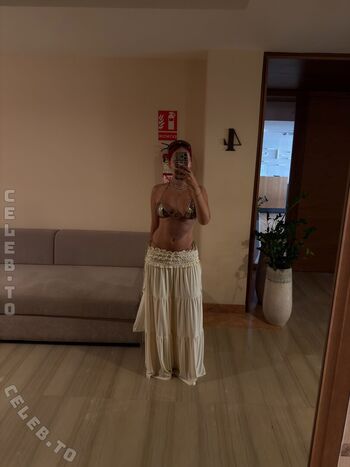 Full leaked Badmomzjay private onlyfans photo