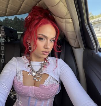 Full leaked Badmomzjay private onlyfans photo