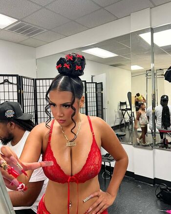 Full leaked Badnana private onlyfans photo