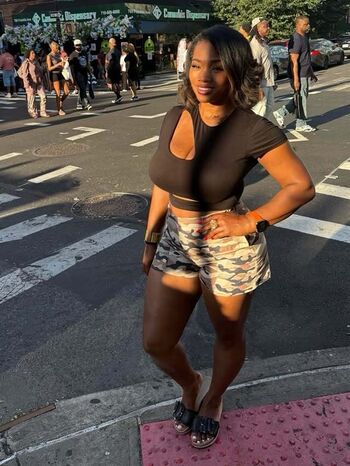 Full leaked Beckybrowngurl private onlyfans photo
