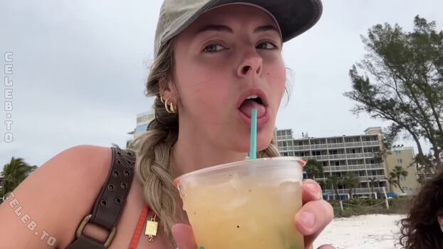 Full leaked Beez asmr private onlyfans photo