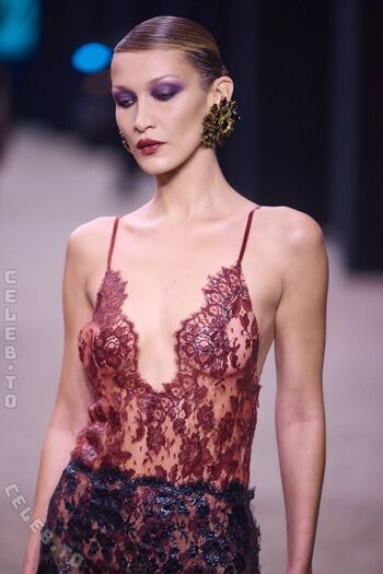 Full leaked Bella hadid private onlyfans photo