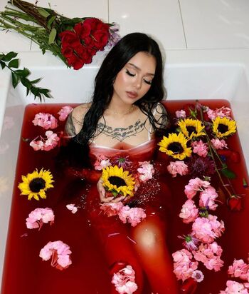 Full leaked Bella poarch page private onlyfans photo