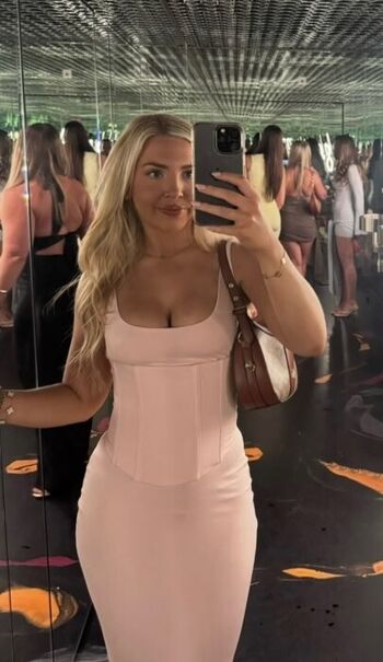 Full leaked Beth tucker private onlyfans photo
