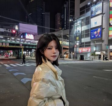 Full leaked Lisa / private onlyfans photo