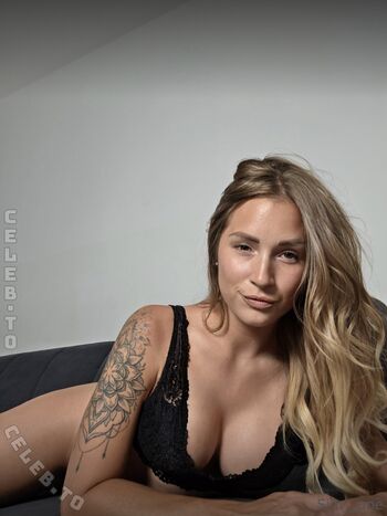 Full leaked Blonde model private onlyfans photo