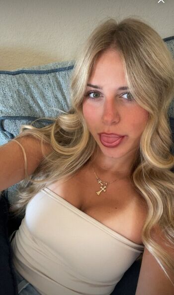 Full leaked Brookematthews private onlyfans photo