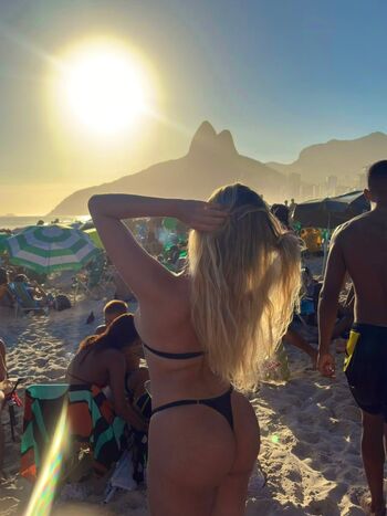 Full leaked Camille sousaofc private onlyfans photo