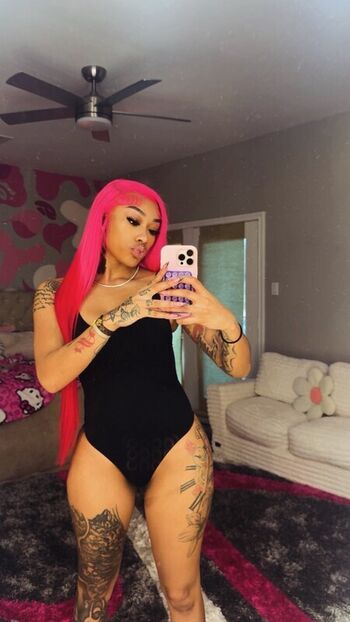 Full leaked Carenavonchae private onlyfans photo