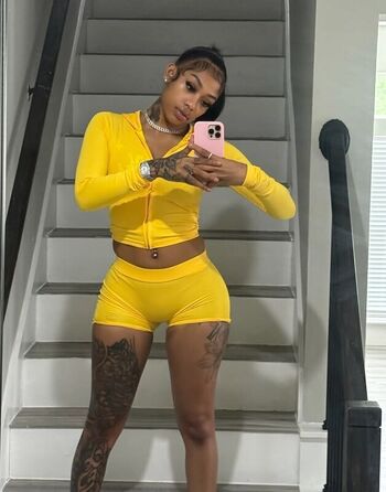 Full leaked Carenavonchae private onlyfans photo