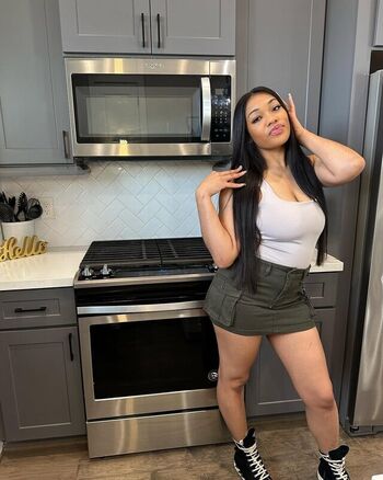 Full leaked Carenavonchae private onlyfans photo